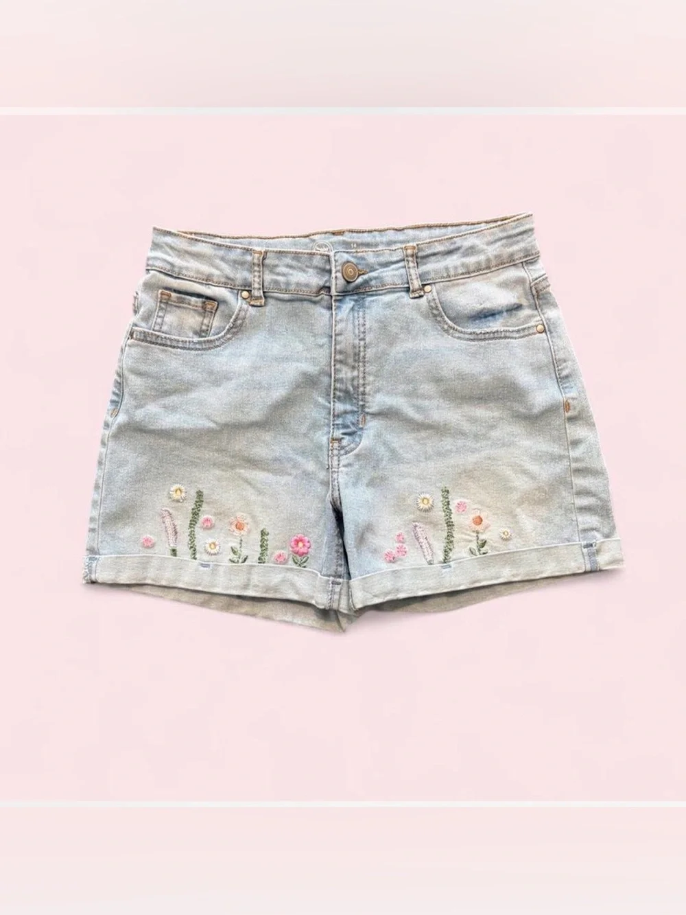 💜$5 BUNDLED- wonder nation Light Blue Embroidered Floral Denim Shorts